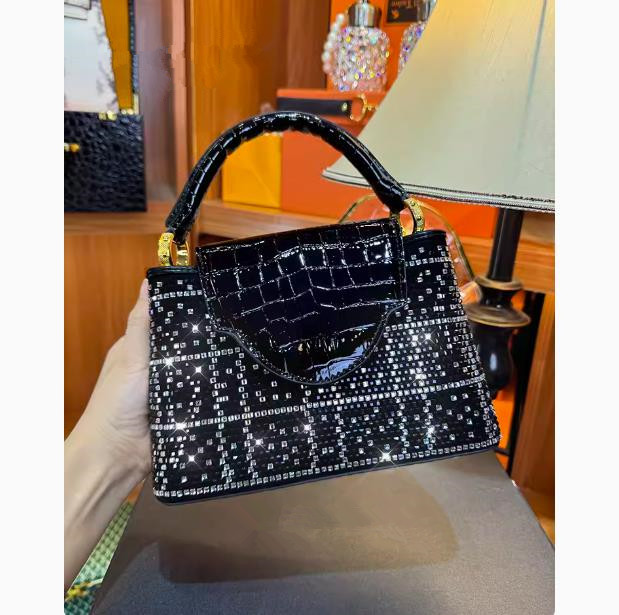 Europese en Amerikaanse hoogwa - Luxury Bags Entry recensie en prijs