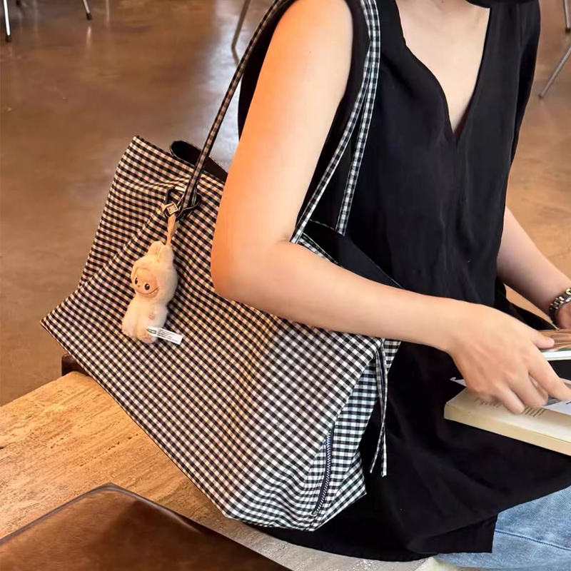 Casual Lattice Tote Bag voor D - Luxury Bags Of 2026 recensie en prijs