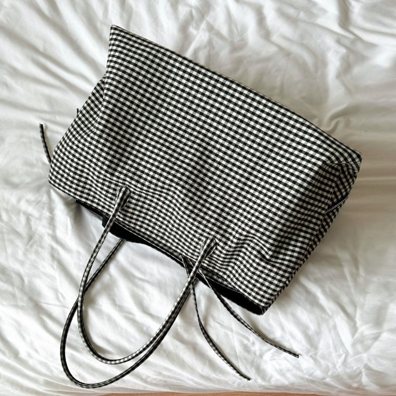 Casual Lattice Tote Bag voor D - Luxury Bags Of 2026 recensie en prijs